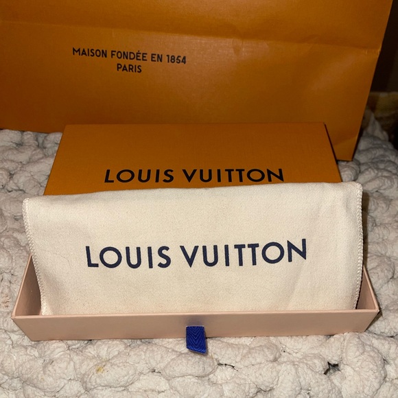 🚫SOLD🚫Louis Vuitton Clemence Epi Noir Wallet - Picture 12 of 12